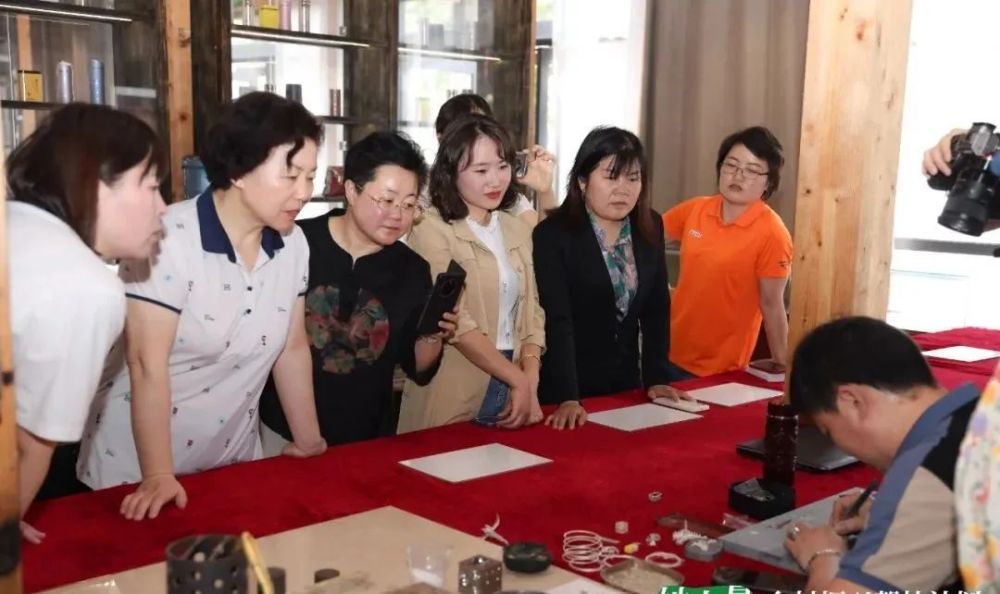 中国妇基会一行赴台江县开展“她力量·乡村振兴帮扶计划”贵州公益研学实践活动