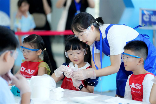 重庆科技馆暑期举办系列科普活动 超50万人次共享科普资源